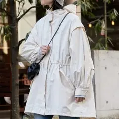 アイボリー フード付き マウンテンパーカー