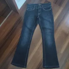 Item thumbnail for item 3d765408-fc9d-46cc-9a71-f9226986b23c