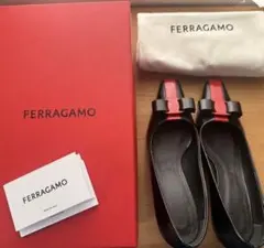 FERRAGAMO パンプス ブラック レッドのサムネイル