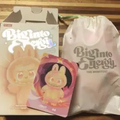 Big Into Energy ぬいぐるみペンダント　LOYALTY