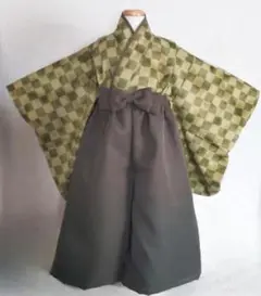 チェック柄着物　リボン付き　袴セット　90㎝　100㎝