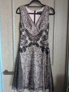 2026年最新】Tadashi Shoji 柄：花柄 レディース ノースリーブひざ丈