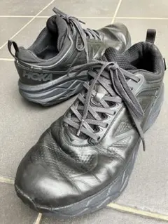 hoka スニーカー