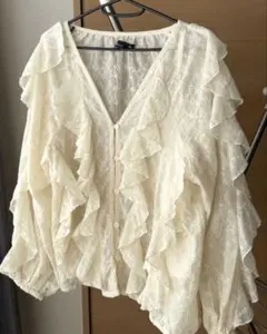 インナー付き フリル レース ブラウス アイボリー 長袖　美品　【着画あり】