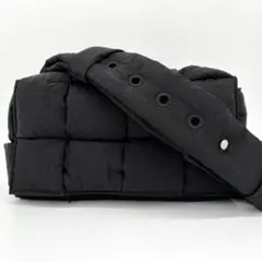 値下げ不可【ボッテガ ヴェネタ】Bottega Veneta パデッドカセット BOTTEGA VENETAパデッドカセット