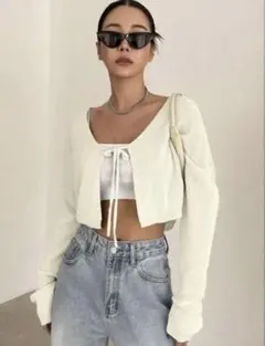 Dazy クロップド丈　カーディガン ホワイト アイボリー