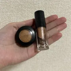 ま*ん様 MAC ダズルシャドウリキッド & スモールアイシャドウ