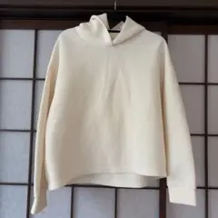 クリーム色フード付きパーカー XXL