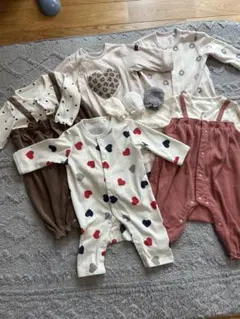 ロンパースとオーバーオール５着セット　ミトン付き