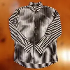 ユニクロ ストライプボタンダウンシャツ