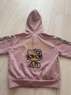 新品タグ付き！ハローキティ ピンクパーカー 130