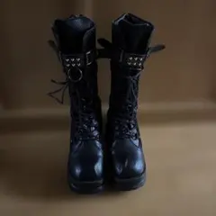 NieRスタッズ付きブラックロングブーツ
