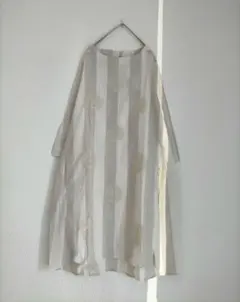 SELF+SERVICE 綿麻ストライプ刺繍ワンピースのサムネイル