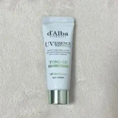 ダルバ　トーンアップサンクリーム新色（グリーン）ミニサイズ　非売品