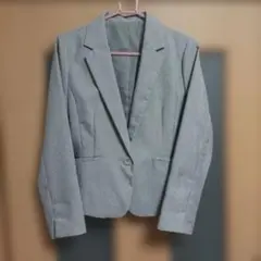 レディース　テーラードジャケット　グレー