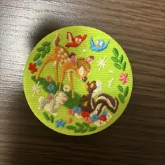 ディズニー 刺繍缶バッチ バンビ