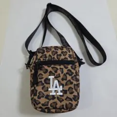 MLB ロサンゼルスドジャースLA ヒョウ柄ショルダー
