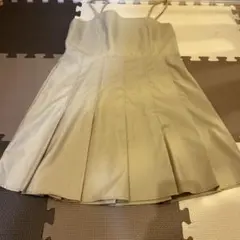 【新品未使用】ベージュ　キャミワンピース　タグ付き　コメント不要。即購入ok！！