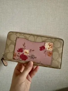 Coach 花柄 長財布