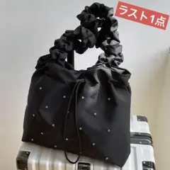 トートバッグ　ショルダー　ビジュー　フリル　ブラック　黒　通勤通学　　軽量　A4