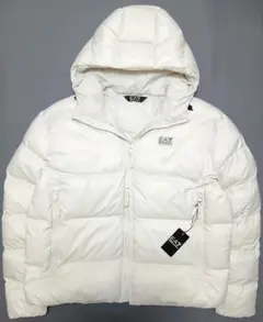 【新品】EA7/エンポリオアルマーニ　白系メンズ・中綿ブルゾン　XL(52相当)のサムネイル