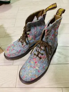 ❣️値下げ【ほぼ新品】Dr.Martens ドクターマーチン 8ホールブーツ　花柄