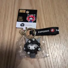 クロミ　﻿大阪万博　サンリオ黒ミャクミャクなりきりキーホルダー