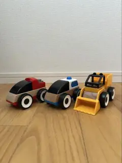 木製車両3台セット（パトカー・ダンプカー）