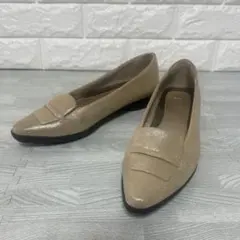 【美品】フィットフィットフラットパンプス ポインテッドエアフラットエアーバックルのサムネイル