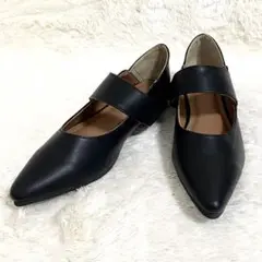 〖美品〗オシャレウォーカー 走れるベルトストラップパンプス フラット 黒