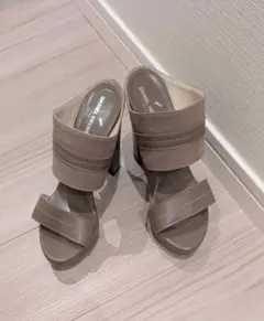 ◇ DANIEL HECHTER サンダル