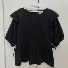 flower フリルショルダー ペプラムブラウス ブラックのサムネイル