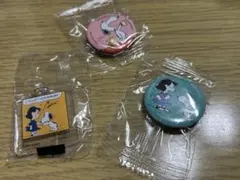 くら寿司 スヌーピー 缶バッジ2個&アクリルキーホルダーセットのサムネイル