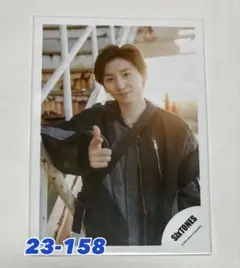SixTONES 松村北斗 公式写真25 ABAREROオフショットコンプリート 生写真(ジャニーズ)/アイドル/SixTONES SixTONES/松村北斗/膝上