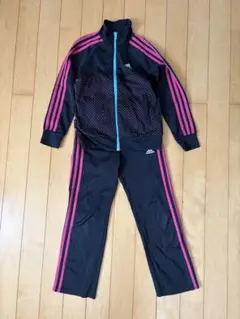 アディダス　ジャージ　上140㎝　下130㎝