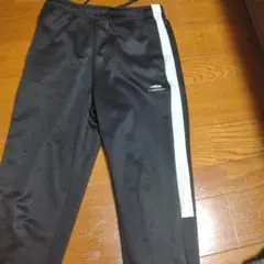 TIGORA 黒ジャージ サイドストライプ