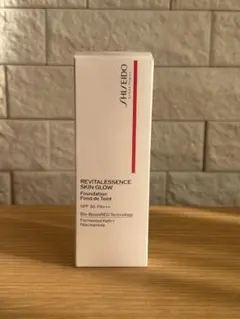 SHISEIDO エッセンススキングロウファンデーション 220 新品、未開封