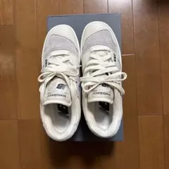 New Balance 550 ホワイト/グレー スニーカー