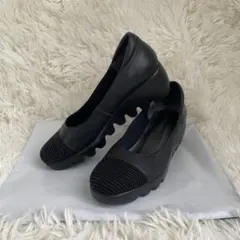 美品 23㎝【HILLS AVENUE ウエーブソールパンプス】のサムネイル
