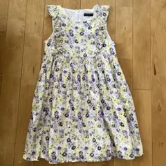 BeBe 花柄ノースリーブワンピース 140