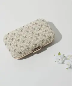 アイボリー ビーズ装飾 クラッチバッグ