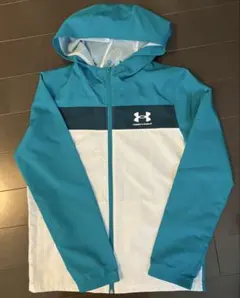 【値下げ中】アンダーアーマー　ウインドブレーカー　ジュニアL(160㎝程度)