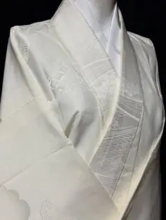 美品　和服　礼装　東レシルック　伝統柄.雲取り模様　長襦袢(衣紋抜き)早い者勝ち