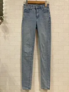 ユニクロジーンズ☆スキニー☆美品　サイズ22〔56センチ〕