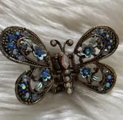 バタフライ ヘアクリップ 新品 バレッタ