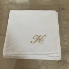 イニシャル K 刺繍入り ホワイト ハンカチのサムネイル