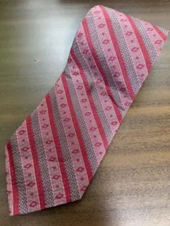 Item thumbnail for item f54eec26-eb4e-4755-9e4c-e31c70980a02