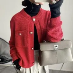 【新品】デザインボタン　ニットカーディガン