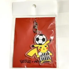 台湾限定キーホルダー型悠遊カード ポケモン ピカチュウ 皮卡丘 - メルカリ