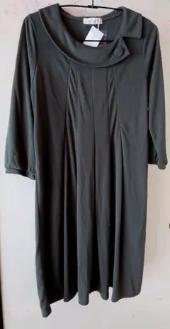 新品•未使用　MILLE SPASSマタニティ　授乳口付ワンピース　モスグリーン